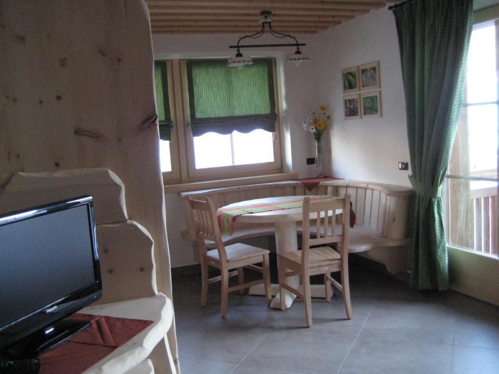 Chalet Nada Livigno Ruang foto
